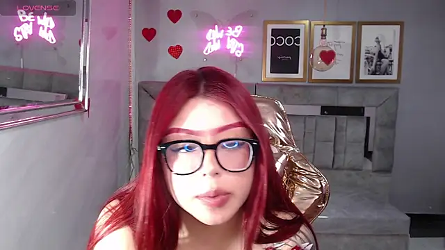 Snapshot of Red_Bunny_v chatting on February 26, 2026, 1:26 am Red Bunny v online show from February 26, 2026, 1:26 am