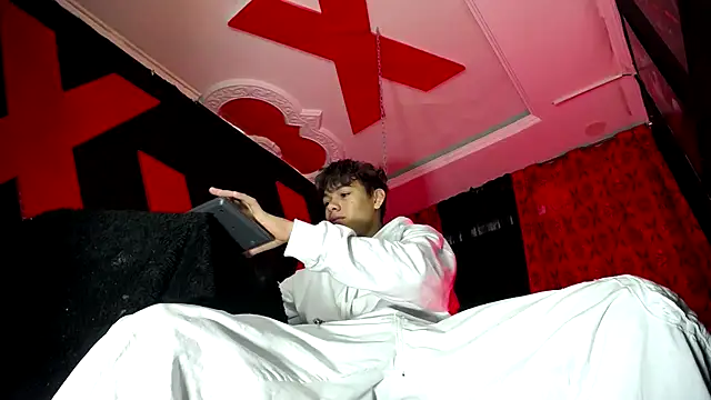 SemerHott online show from September 27, 2025, 1:49 pm