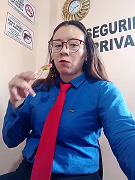 Hannah-colx online show from October 26, 2025, 6:36 pm