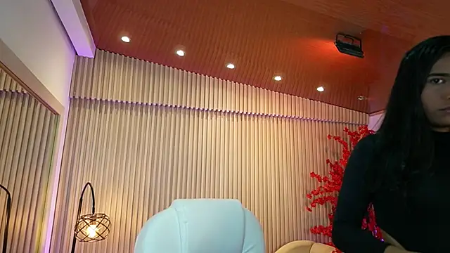 GiaNovak online show from September 16, 2025, 11:33 am