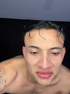 Snapshot of DavisFirb chatting on February 22, 2026, 12:12 am DavisFirb online show from February 22, 2026, 12:12 am