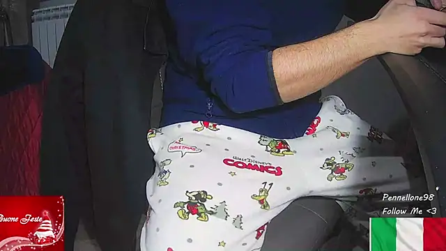 Snapshot of Pennellone98 chatting on December 4, 2025, 4:48 pm Pennellone98 online show from December 4, 2025, 4:48 pm