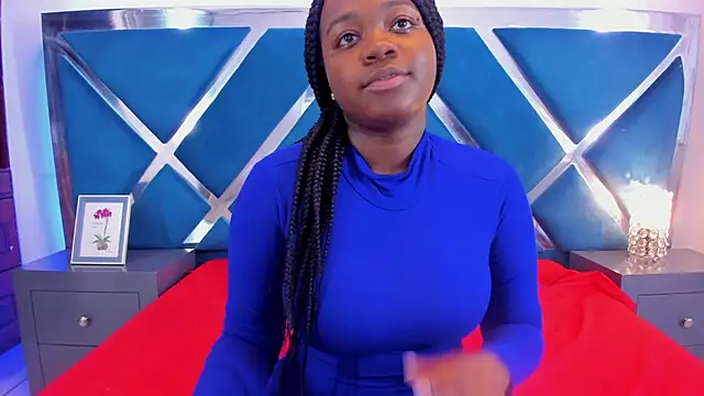 Snapshot of SulyClarck chatting on October 27, 2025, 8:02 pm SulyClarck online show from October 27, 2025, 8:02 pm