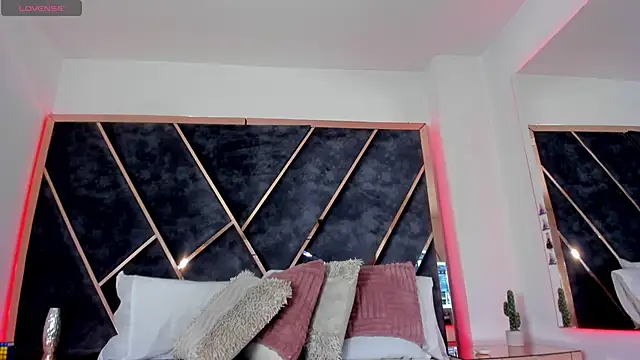 SusanaHenao online show from January 12, 2026, 5:18 pm