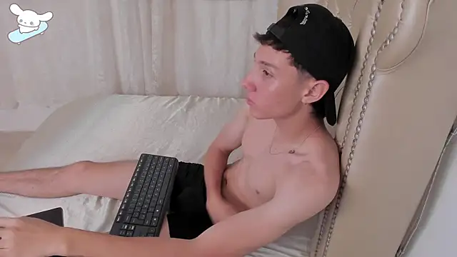 LittleDanny  online show from October 4, 2025, 3:54 pm