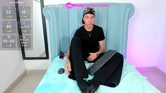 Snapshot of LittleDanny_ chatting on February 13, 2026, 8:38 pm LittleDanny online show from February 13, 2026, 8:38 pm