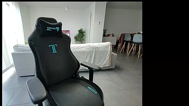 jenny5962 online show from September 16, 2025, 8:37 am