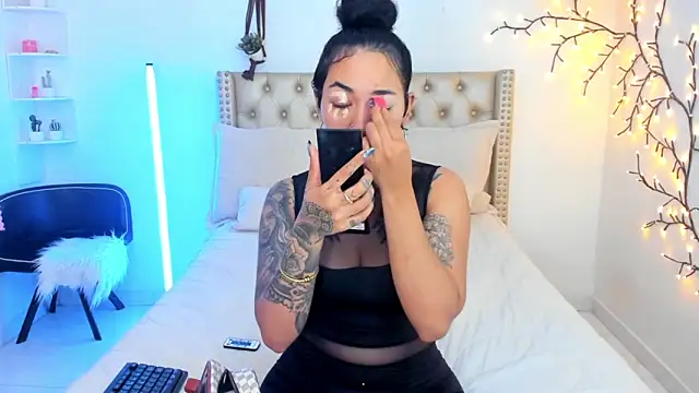 LenaStylesOA online show from February 13, 2026, 2:02 pm