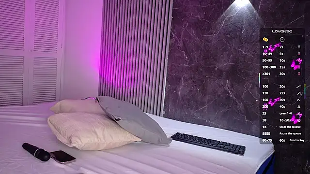 Snapshot of _Gaaia_ chatting on February 3, 2026, 12:42 am Gaaia online show from February 3, 2026, 12:42 am