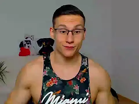 ZeinMiracles online show from October 18, 2025, 7:14 pm