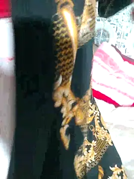 Hot-lino online show from November 19, 2025, 7:36 pm