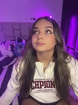 Snapshot of AnnyLopezzz_ chatting on March 1, 2026, 4:47 am AnnyLopezzz online show from March 1, 2026, 4:47 am