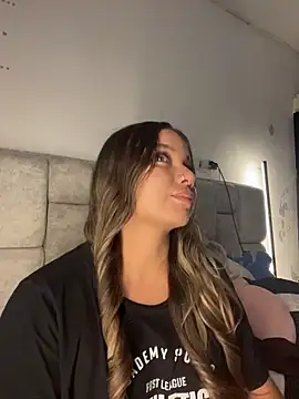 AnnyLopezzz  online show from May 20, 2026, 5:46 am