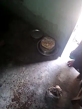 Snapshot of parmila203 chatting on March 4, 2026, 6:30 am parmila203 online show from March 4, 2026, 6:30 am