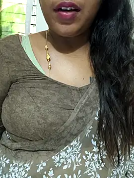 Snapshot of Spoorthi6_Kannada_Telugu chatting on November 13, 2025, 4:00 am Spoorthi6 Kannada Telugu online show from November 13, 2025, 4:00 am