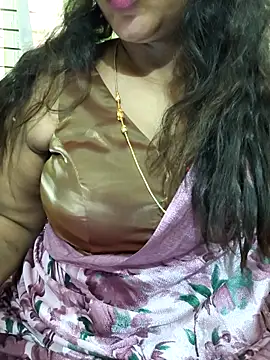 Snapshot of Spoorthi6_Kannada_Telugu chatting on November 14, 2025, 4:44 am Spoorthi6 Kannada Telugu online show from November 14, 2025, 4:44 am