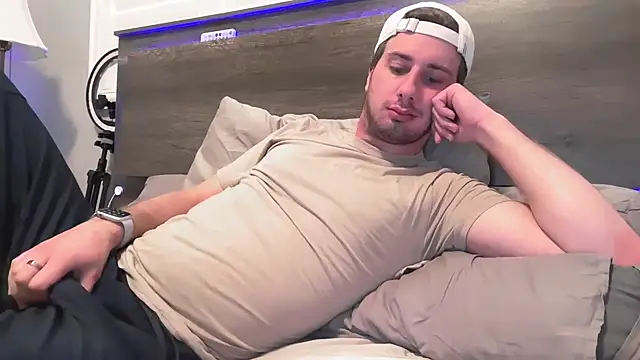 Snapshot of Matttsohot chatting on October 9, 2025, 7:45 pm Matttsohot online show from October 9, 2025, 7:45 pm