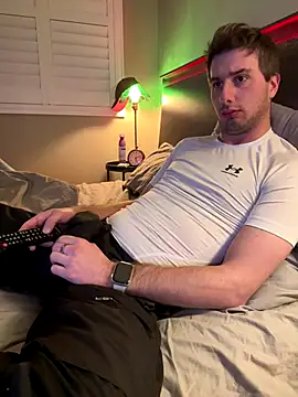 Snapshot of Matttsohot chatting on December 14, 2025, 10:14 pm Matttsohot online show from December 14, 2025, 10:14 pm