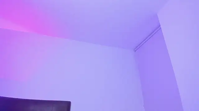 Snapshot of _paulaaa chatting on February 12, 2026, 11:33 pm paulaaa online show from February 12, 2026, 11:33 pm