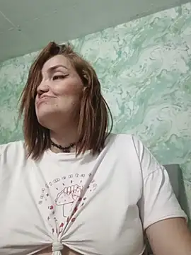 MayaLuna1 online show from October 23, 2025, 3:17 am