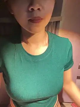 Yumii 09 online show from January 7, 2026, 12:07 pm