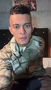 Snapshot of Mrjustin_sebas chatting on February 19, 2026, 2:18 am Mrjustin sebas online show from February 19, 2026, 2:18 am