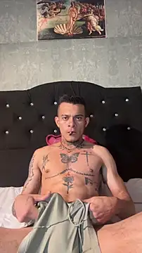 Snapshot of Mrjustin_sebas chatting on February 28, 2026, 12:11 am Mrjustin sebas online show from February 28, 2026, 12:11 am