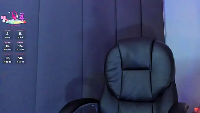 Abril monroe  online show from October 24, 2025, 3:58 am