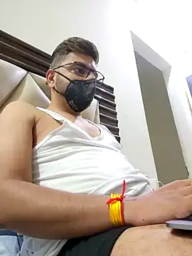 LoveGuruRA online show from October 13, 2025, 1:38 am