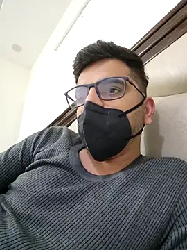 Snapshot of LoveGuruRA chatting on January 31, 2026, 7:23 pm LoveGuruRA online show from January 31, 2026, 7:23 pm