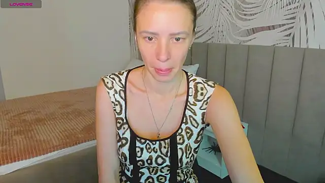 KiaraCaley online show from November 14, 2025, 1:37 am