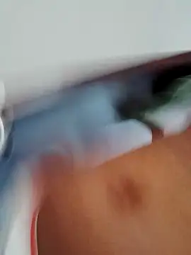 Snapshot of Perropa chatting on February 13, 2026, 12:34 pm Perropa online show from February 13, 2026, 12:34 pm