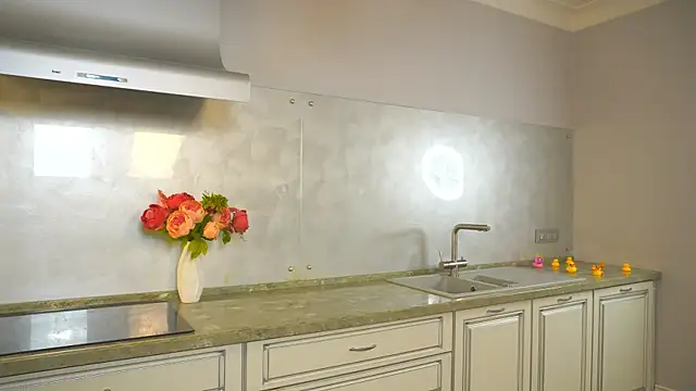 Snapshot of MaryroseRoeder chatting on January 17, 2026, 3:55 am MaryroseRoeder online show from January 17, 2026, 3:55 am