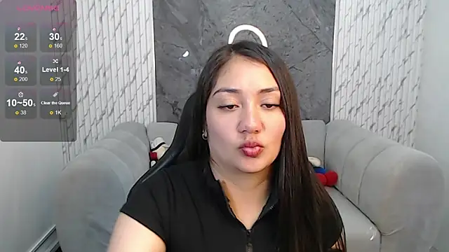 Snapshot of Ivony18_b chatting on January 17, 2026, 3:22 am Ivony18 b online show from January 17, 2026, 3:22 am