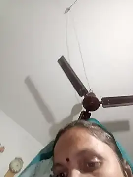 Snapshot of Payal950 chatting on January 14, 2026, 12:22 pm Payal950 online show from January 14, 2026, 12:22 pm