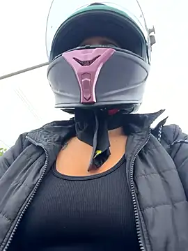 AlannaEvons online show from January 12, 2026, 4:12 pm