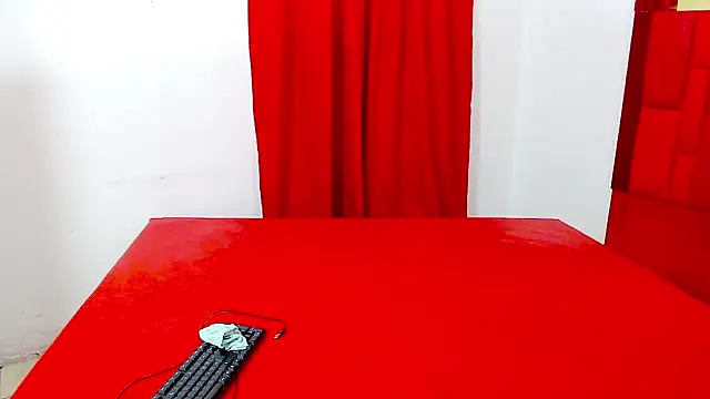 jamesrodriguez44 online show from December 14, 2025, 5:02 am