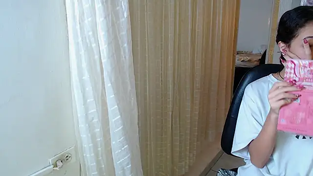 honeymoon 12 online show from October 4, 2025, 3:04 am