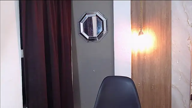 Snapshot of honeymoon_12 chatting on February 2, 2026, 4:00 am honeymoon 12 online show from February 2, 2026, 4:00 am