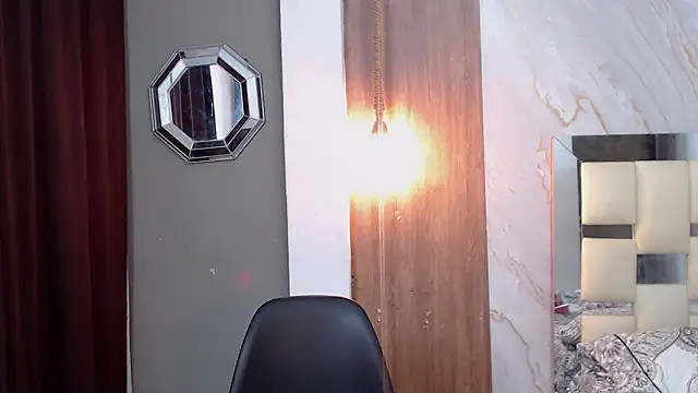 Snapshot of honeymoon_12 chatting on February 19, 2026, 3:02 am honeymoon 12 online show from February 19, 2026, 3:02 am