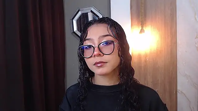 Snapshot of honeymoon_12 chatting on February 20, 2026, 4:09 am honeymoon 12 online show from February 20, 2026, 4:09 am