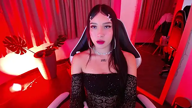 Snapshot of athenea_fox chatting on October 31, 2025, 6:42 pm athenea fox online show from October 31, 2025, 6:42 pm