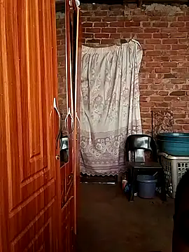 Snapshot of SB_With_a_thick_DICK chatting on September 19, 2025, 12:28 pm SB With a thick DICK online show from September 19, 2025, 12:28 pm