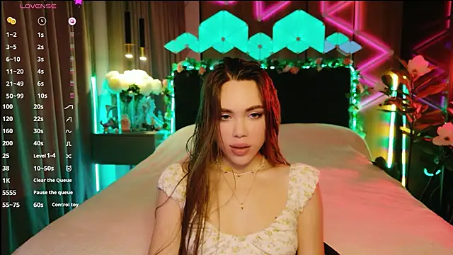 Snapshot of MimiFors chatting on October 12, 2025, 3:44 pm MimiFors online show from October 12, 2025, 3:44 pm