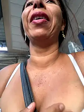 maleja23 online show from November 1, 2025, 10:34 pm