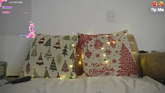 Snapshot of Roxybeautyy chatting on February 1, 2026, 9:30 am Roxybeautyy online show from February 1, 2026, 9:30 am