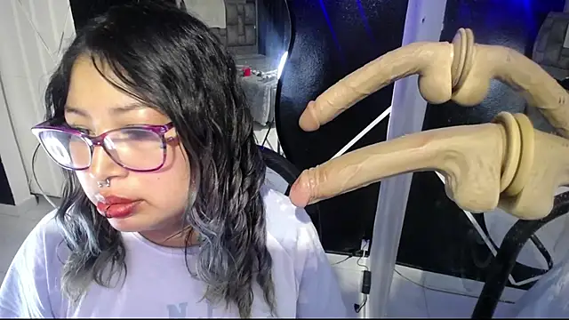 Snapshot of konojan_6 chatting on February 18, 2026, 2:40 am konojan 6 online show from February 18, 2026, 2:40 am