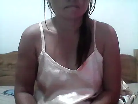 nathalie0045 online show from February 5, 2026, 2:33 pm