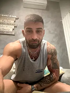 Snapshot of GmGit chatting on October 26, 2025, 4:29 am GmGit online show from October 26, 2025, 4:29 am