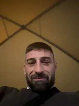 Snapshot of GmGit chatting on October 30, 2025, 5:13 pm GmGit online show from October 30, 2025, 5:13 pm